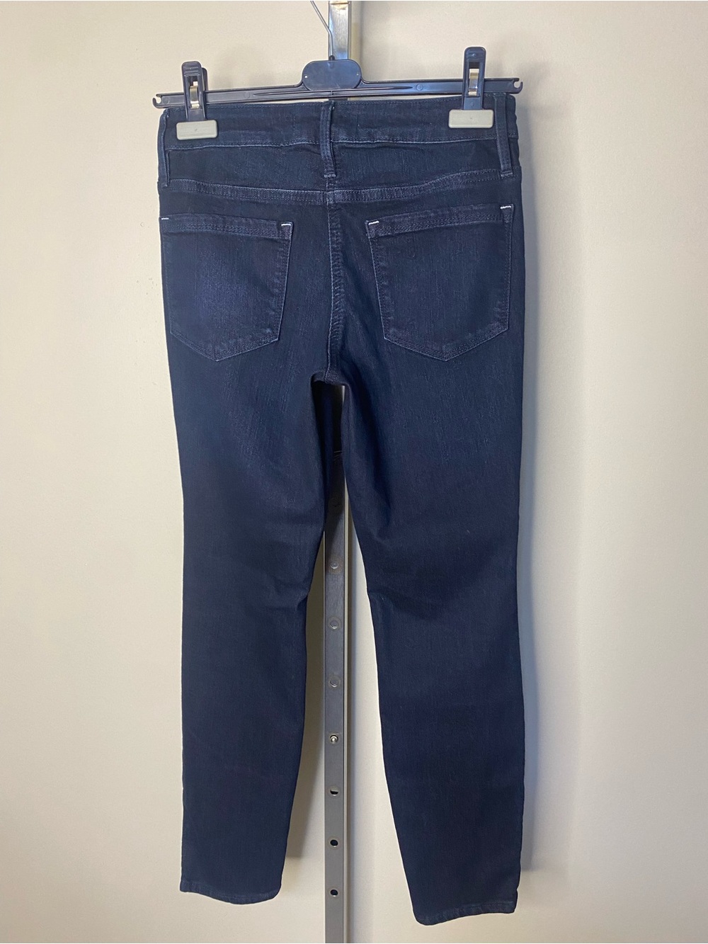 NWT Athleta Sculptek Skinny Jeans Overdye Wash Dark Indigo 4P Petite - Picture 3 of 8
